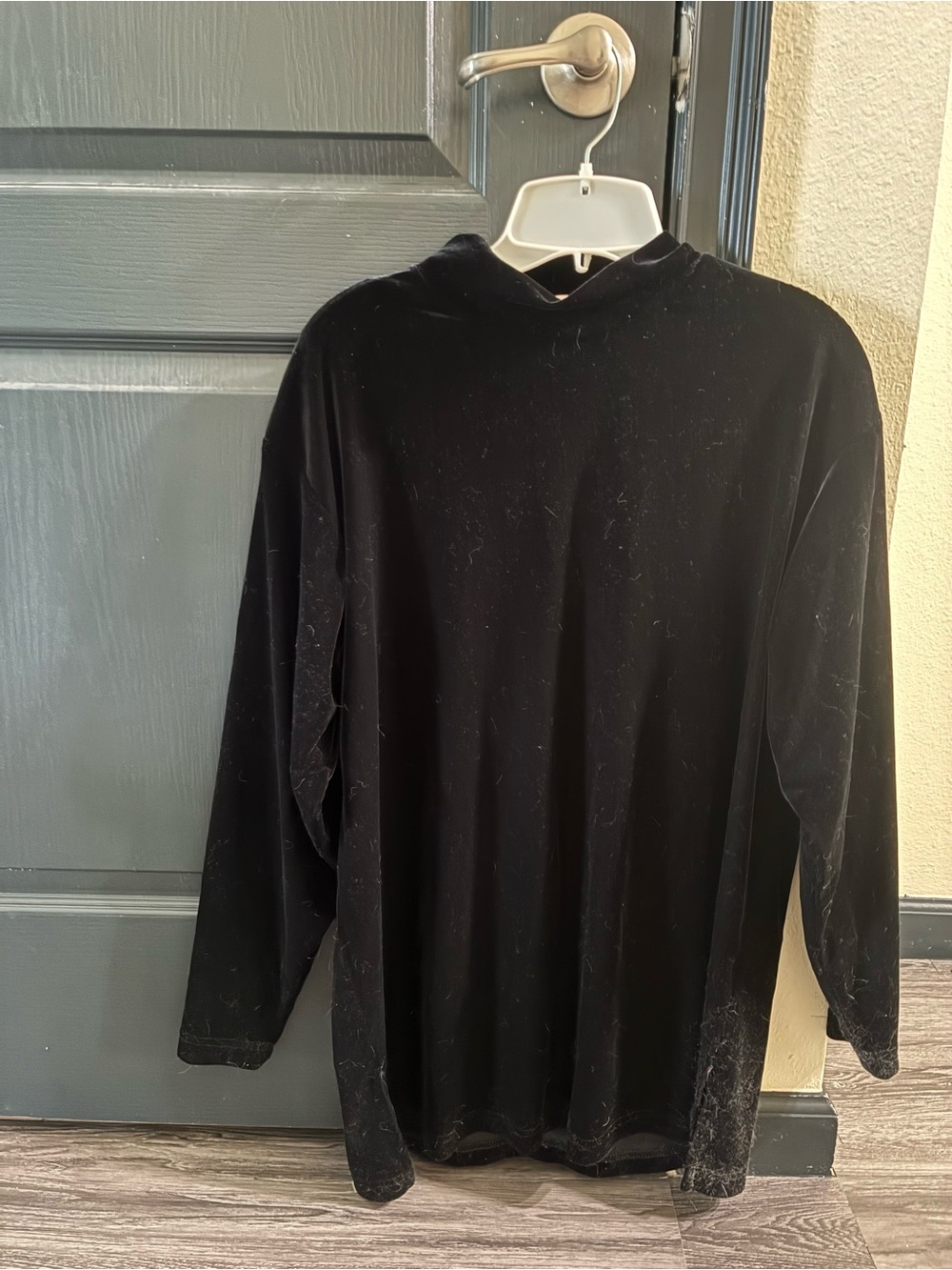 Bechamel Black Velvet Top